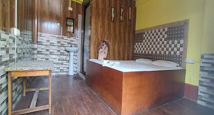 Dakbunglow Lataguri by StayApart Room Type - Double Bed Non AC