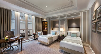The Fullerton Hotel Singapore Room Type - Heritage Room Twin