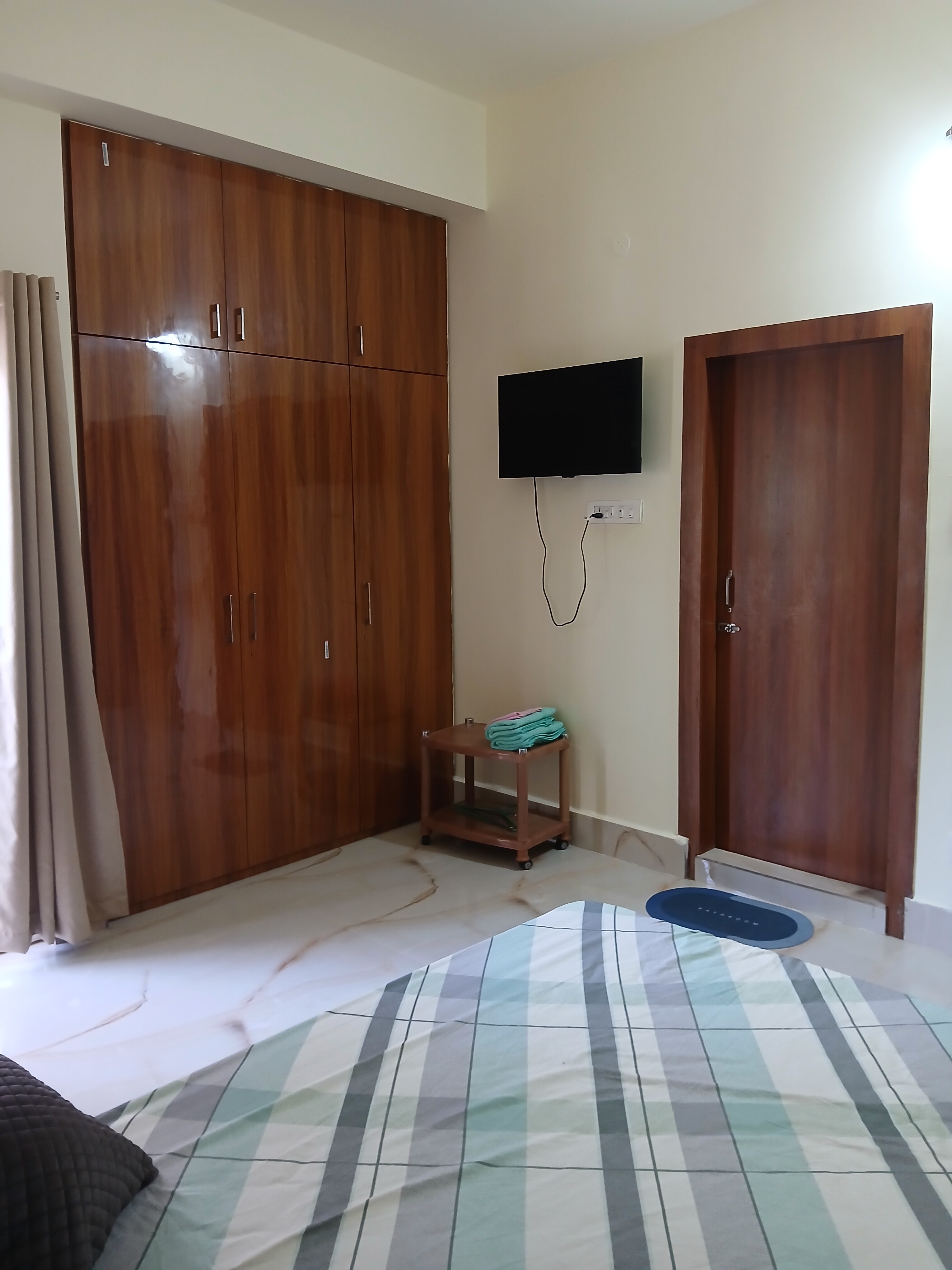 Orchid Homestay - Tap to explore photos