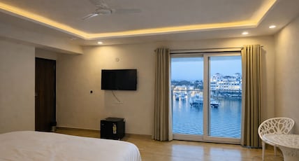 Moti Mahal Lakeview | Lake Pichola Room Type - Premium Lake View Room Moti Mahal Lakeview | Lake Pichola Room Type - Premium Lake View Room