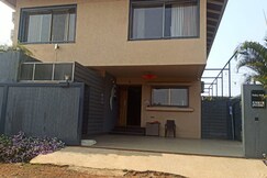 Redhomex At Daisy Dell