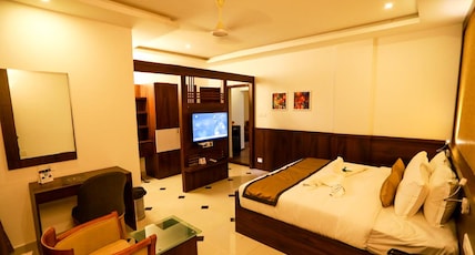 EMPEROR Room Type - Suite EMPEROR Room Type - Suite