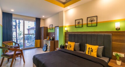 The Hosteller Rishikesh, Laxman Jhula Room Type - Superior Double Room with Balcony