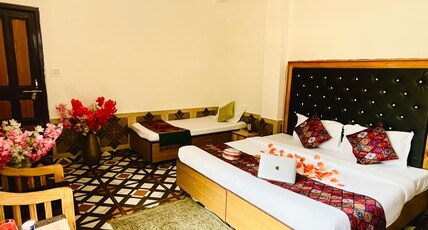 Brownie River View Room Type - Triple Bed