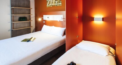 ibis budget Ch Room Type - TRIPLE ROOM with 1 double bed and 1 retractable bed
