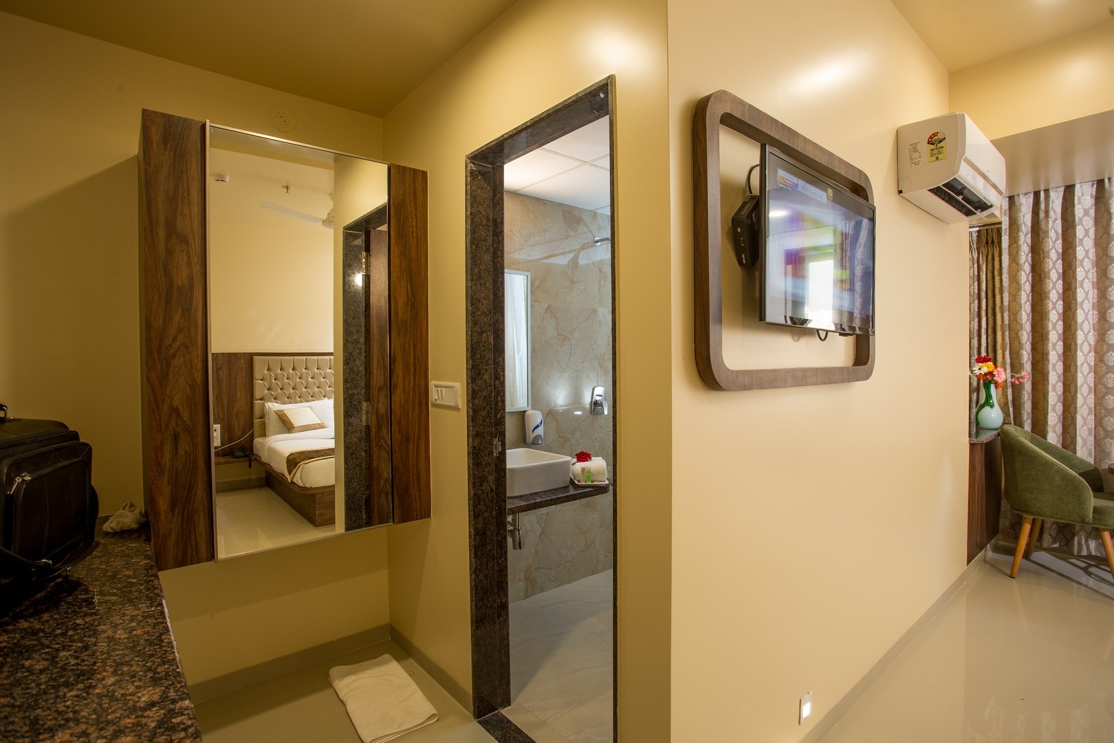 Hotel Bhagyalaxmi NX. - Tap to explore photos