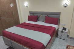 Elvok Hotels Sector 62