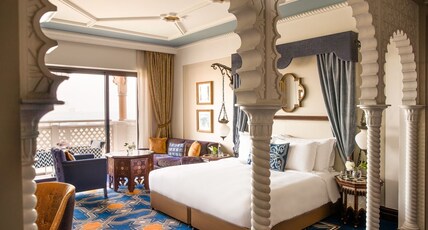 Jumeirah Al Qasr Room Type - Junior Ocean Suite Jumeirah Al Qasr Room Type - Junior Ocean Suite