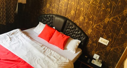 Hotel Kailash Inn Room Type - Classic Room