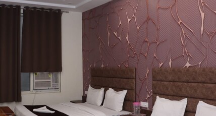 Hotel Chohan Residency Room Type - Family Room with 2 Double Bed