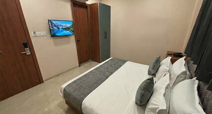 Hotel Pragya Paradise Room Type - Superior Room with Jacuzzi