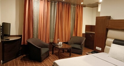 Hotel Kapil - Near Mall Road Room Type - Superior Room