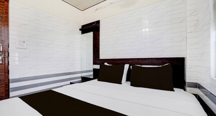 Ashirvad Palace Mathura Room Type - Bedroom 1