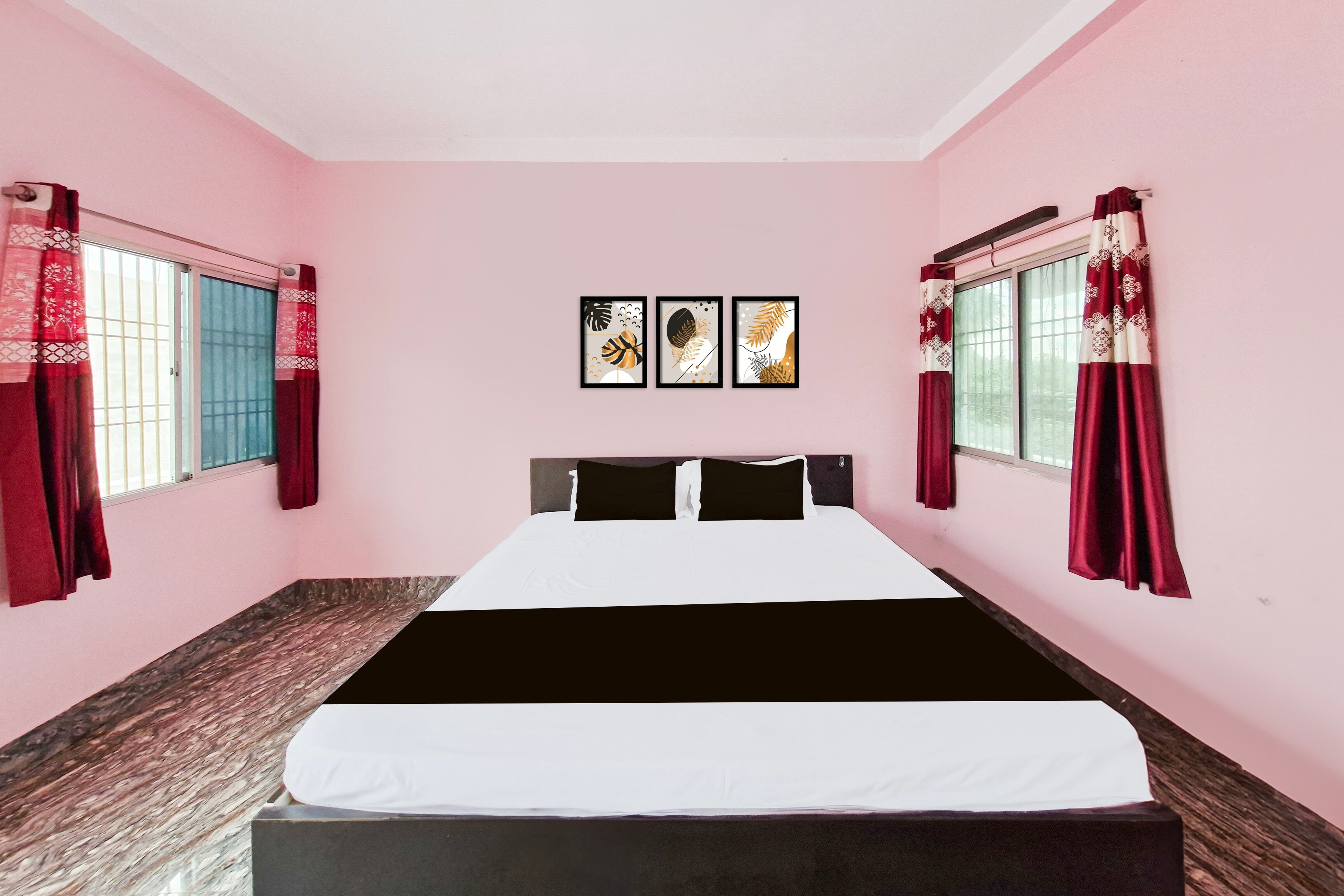 Hotel O Royal Heritage Resort - Tap to explore photos