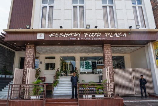 HOTEL KESHARI PALACE