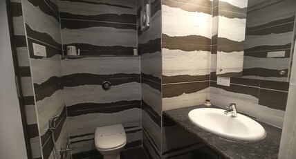 Hotel Grand Surya Room Type - Imperial