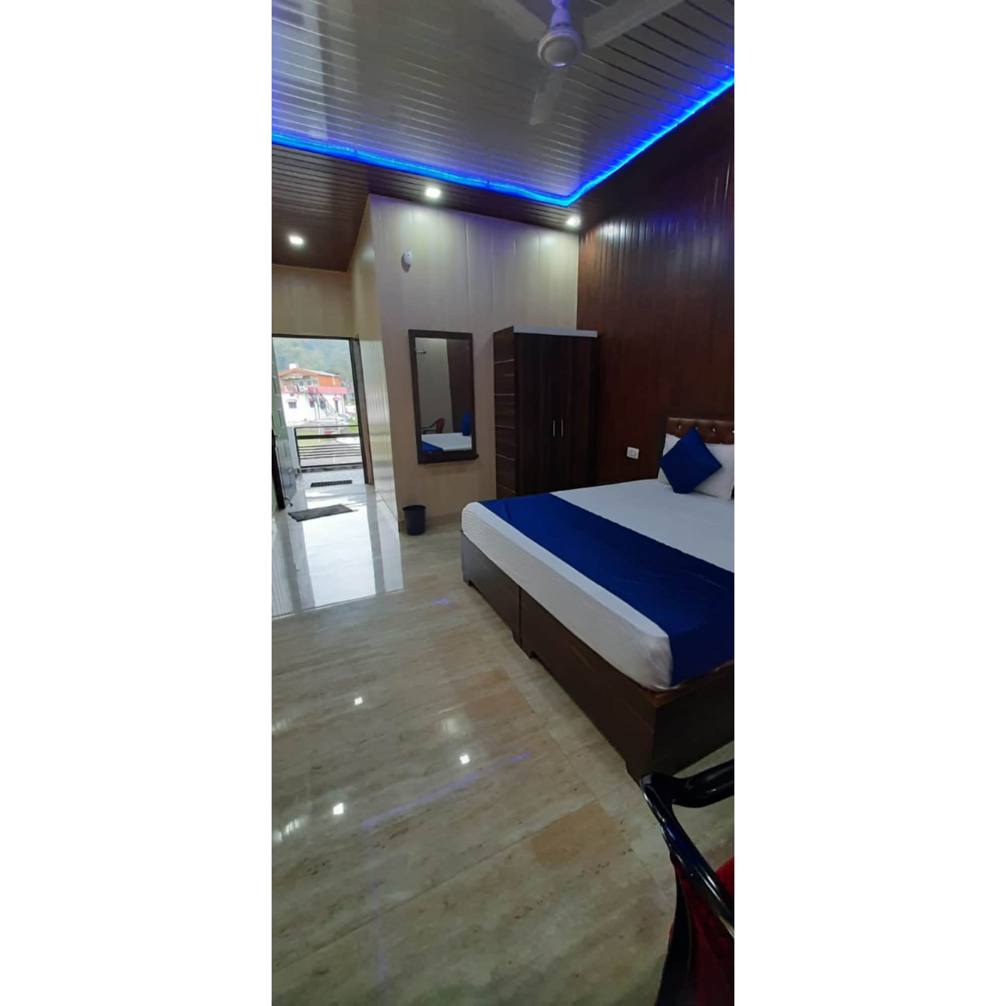 MG Grand Homestay - Tap to explore photos