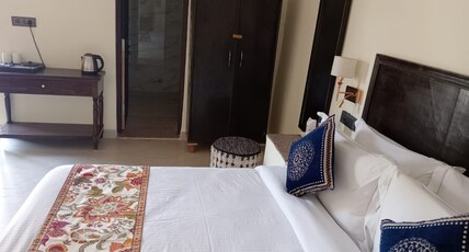 Ratangarhi By Richa @ Chardwari Hanuman Temple Room Type - Standard Room with Air Conditioning Ratangarhi By Richa @ Chardwari Hanuman Temple Room Type - Standard Room with Air Conditioning