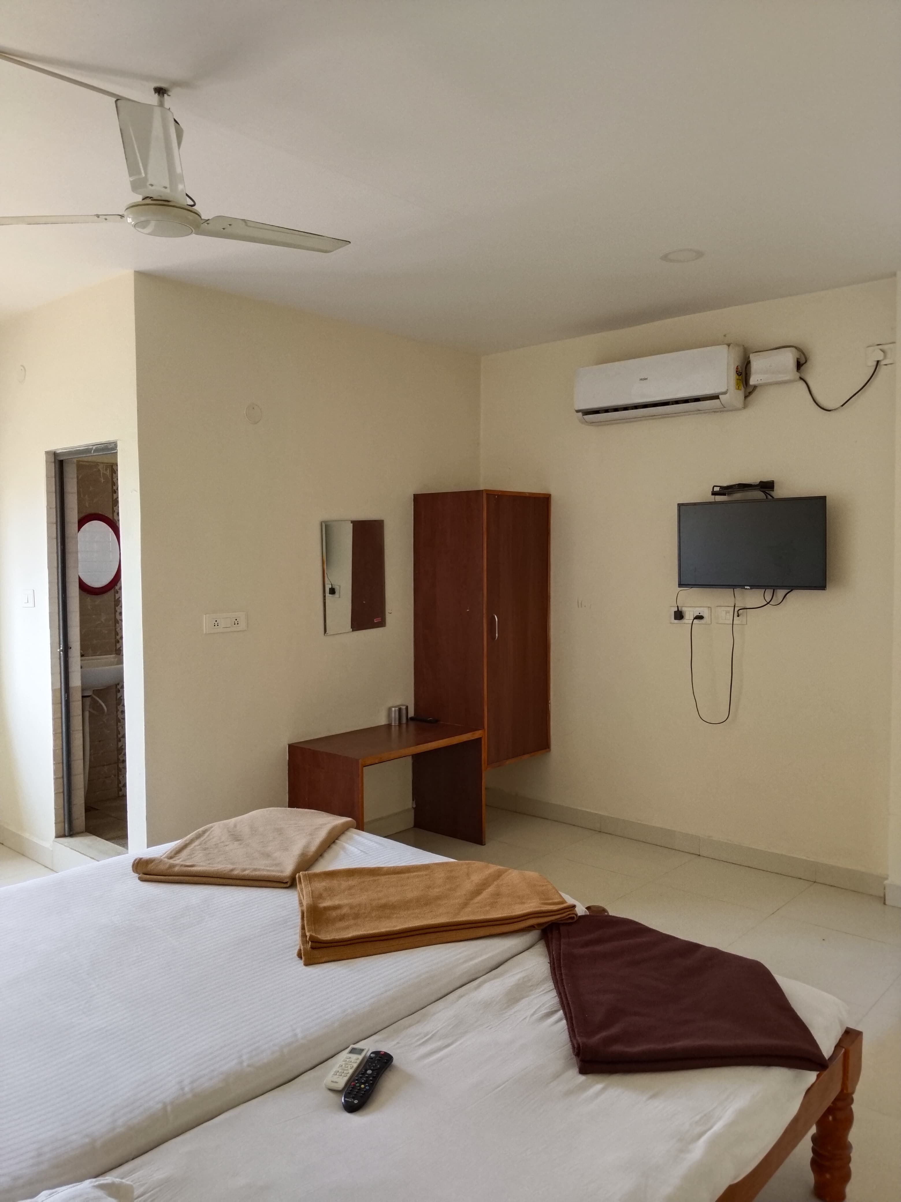 Panchami Boarding And Lodging , Shikarpura - Tap to explore photos