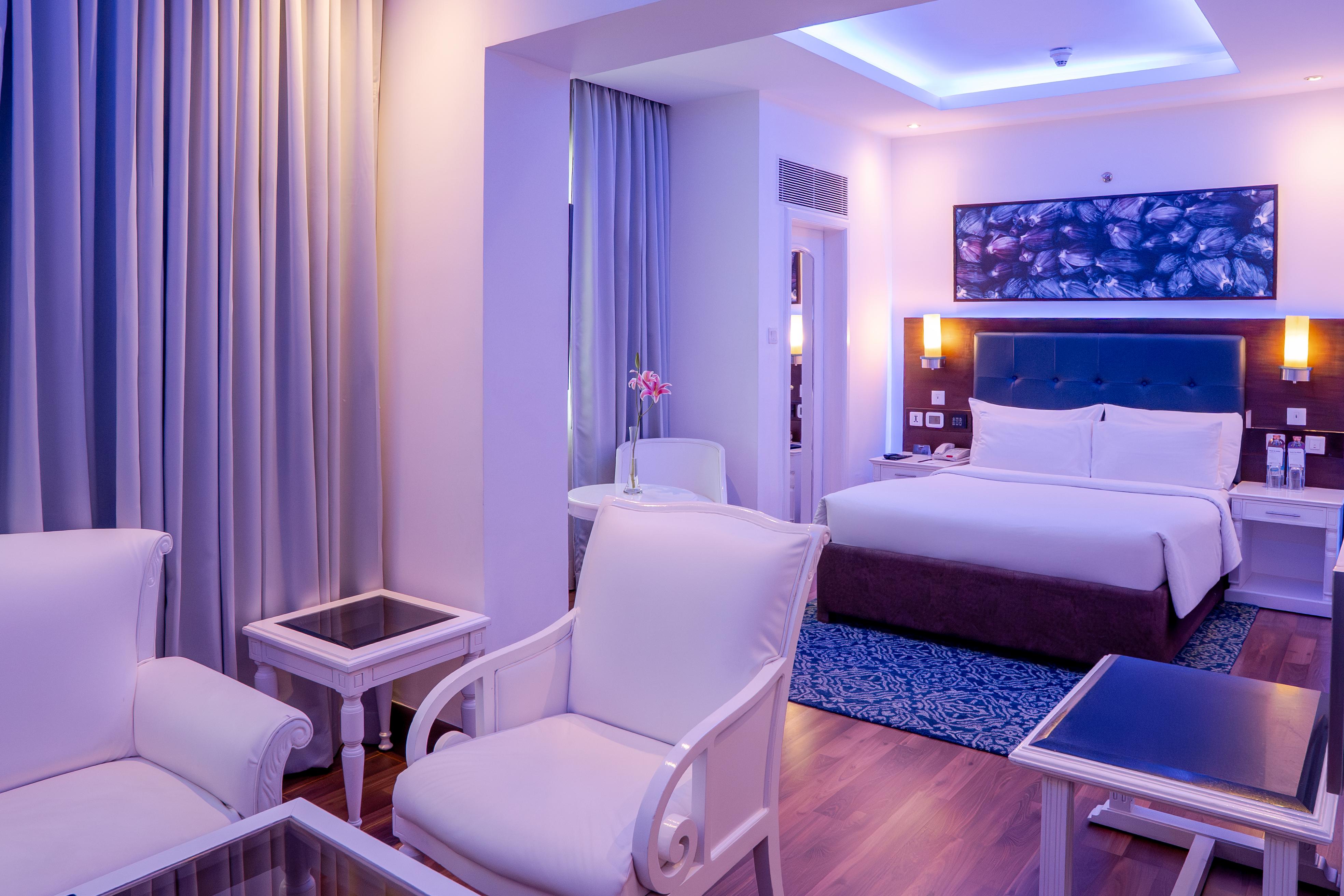Radisson Blu Kochi - Tap to explore photos