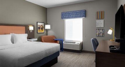 Hampton Inn Williamsburg Room Type - 1 KING BED NONSMOKING