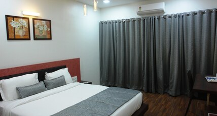 Hotel Pearls Room Type - Executive Room With Balcony
