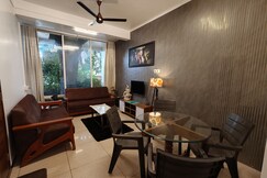 Tree House Hill Station Home (Suite 1) (First Floor)