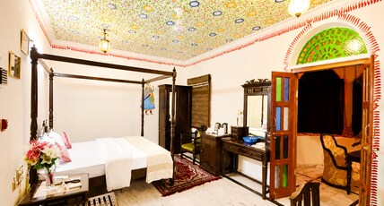 SUROTH MAHAL HOTEL & RESTAURENT Room Type - Heritage Single Suite