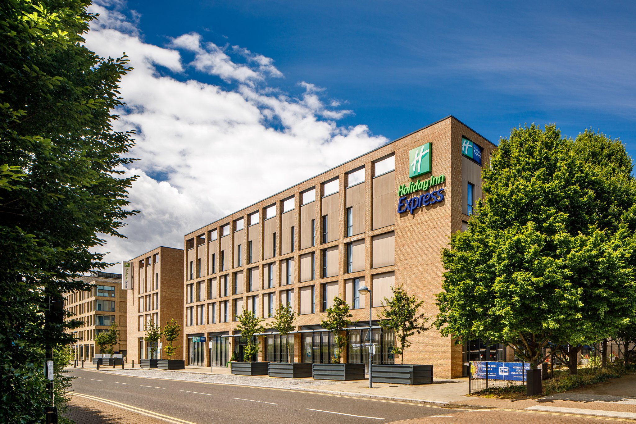 Holiday Inn Express LONDON - EXCEL - Tap to explore photos