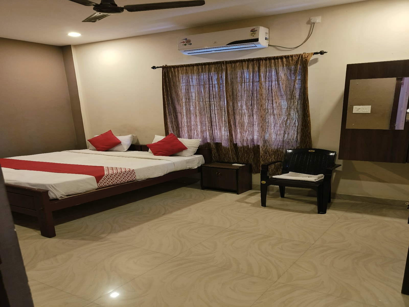 Chalil  Residency - Tap to explore photos