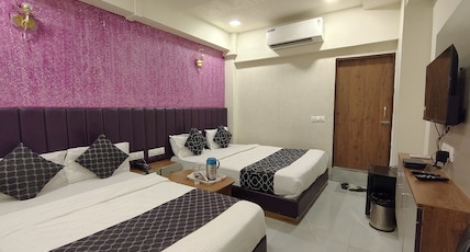 Hotel Avadh Palace, Subhash Bridge, Ahmedabad Room Type - Family Room ( 2 Double Bed ) Hotel Avadh Palace, Subhash Bridge, Ahmedabad Room Type - Family Room ( 2 Double Bed )