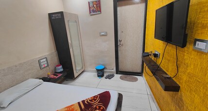 Kachhawa Hotel and Restaurant Room Type - Deluxe Room