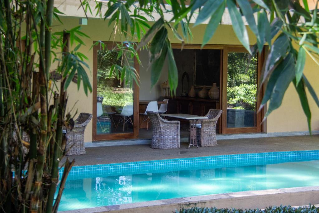 Cobalt Golf Villa, Kandy - Tap to explore photos