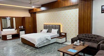 Hotel Paradise Room Type - A.C.SUITE ROOM Hotel Paradise Room Type - A.C.SUITE ROOM