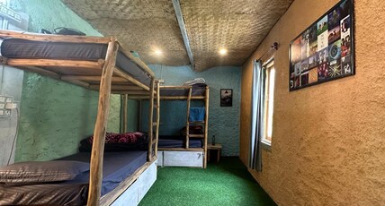 Circle Square Hostel Room Type - Bed in 4-Bed Female dorm