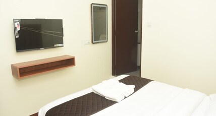 Mano Residency Room Type - Deluxe Room