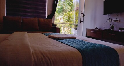Halog Snowdonia Ecostay Room Type - Plantation View Room with Balcony