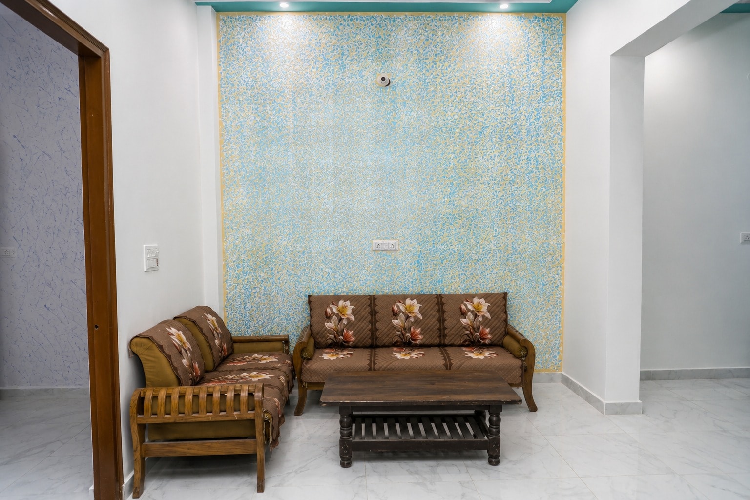 Independent Homestay - Tap to explore photos