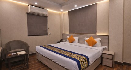 Mauryan Elite Hotel Vasant Kunj Room Type - Standard Room With AC