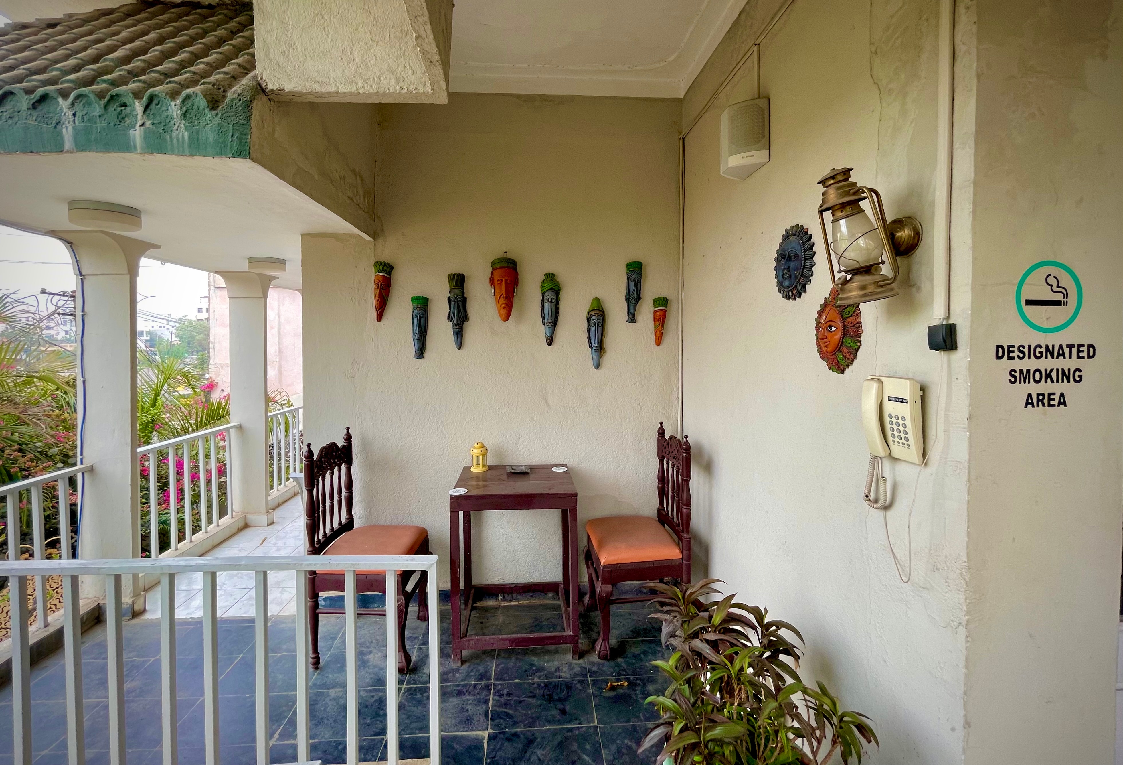 Kakaku The Guest House - Tap to explore photos