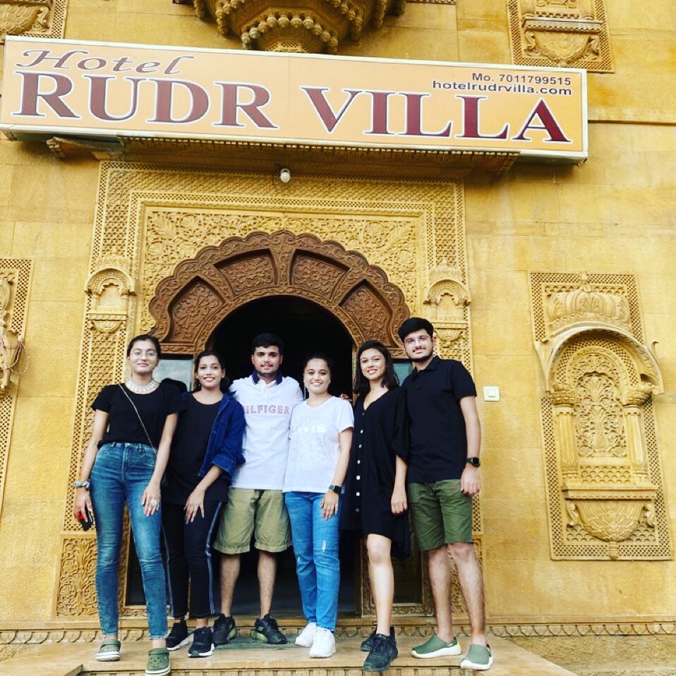 Hotel Rudr Villa - Tap to explore photos