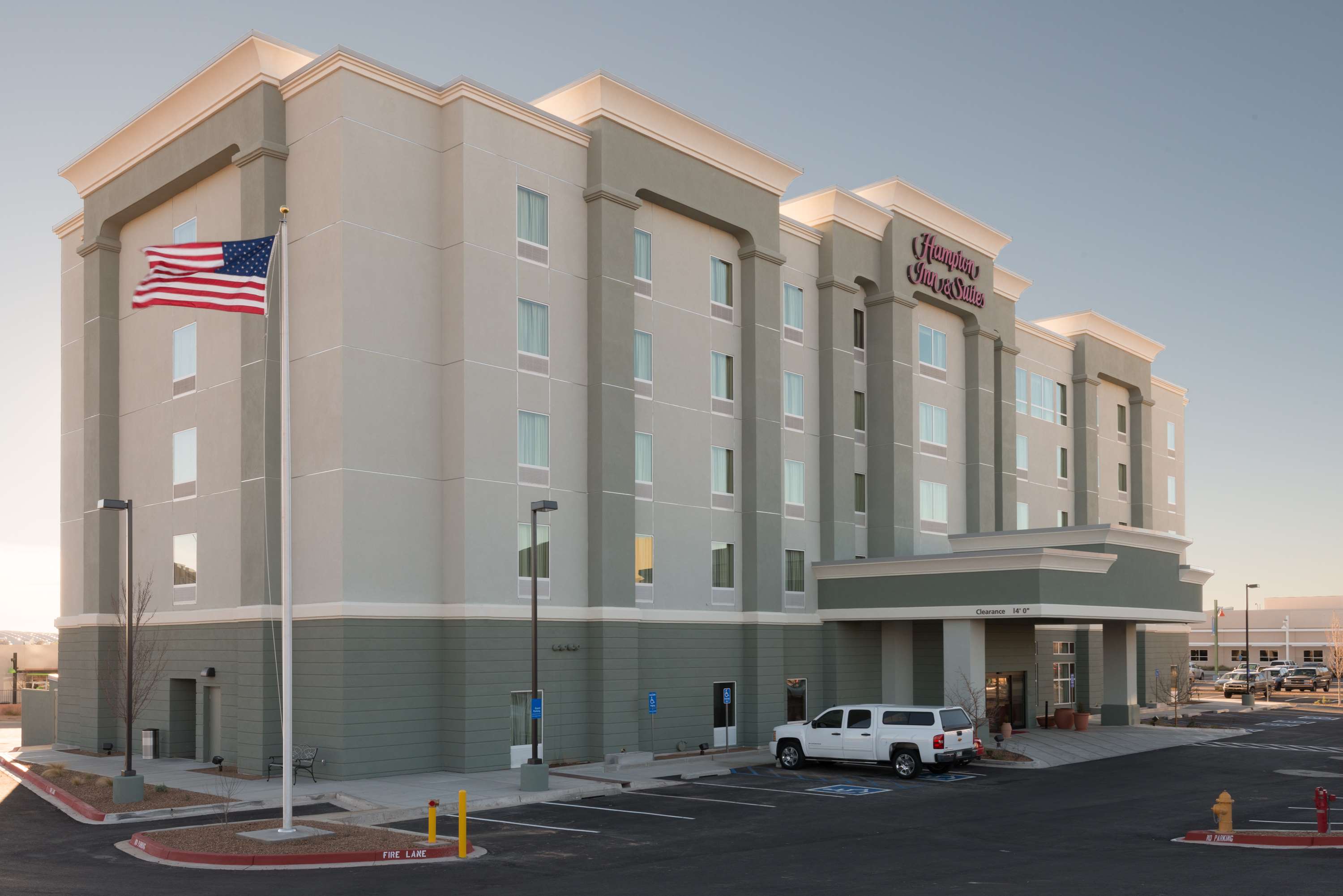 Hampton Inn & Suites by Hilton Albuquerque North/I-25 - Tap to explore photos