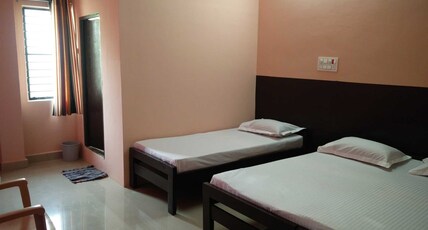 Hotel Dewan's Residency  Room Type - Triple Bed Non AC