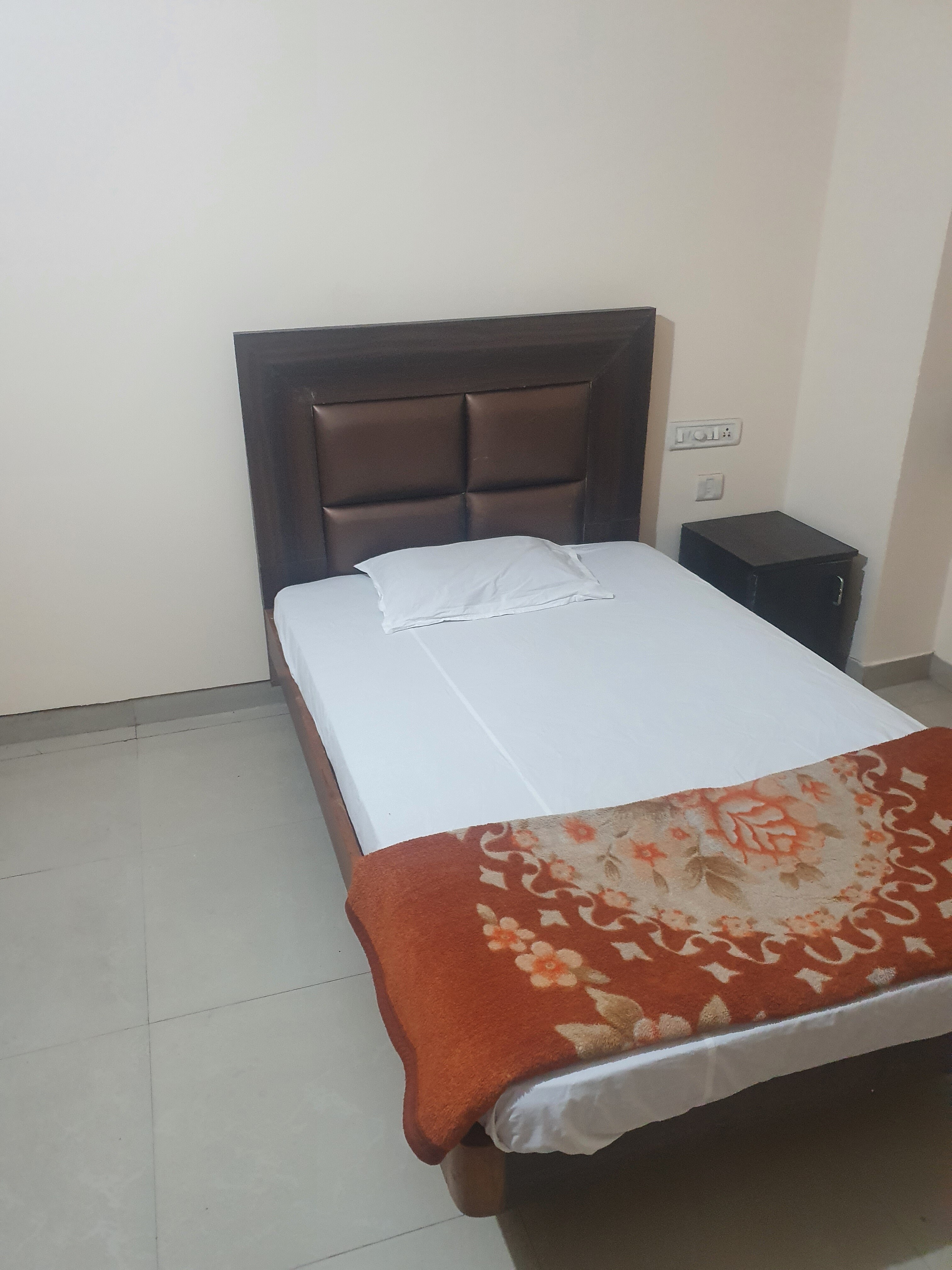 Hotel Anmol - Tap to explore photos