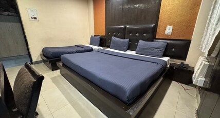 Hotel Trishul By T And M Hotels Room Type - DELUXE TRIPLE BED AC