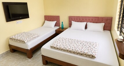 Hotel Om Stay Room Type - Triple Bed AC Room