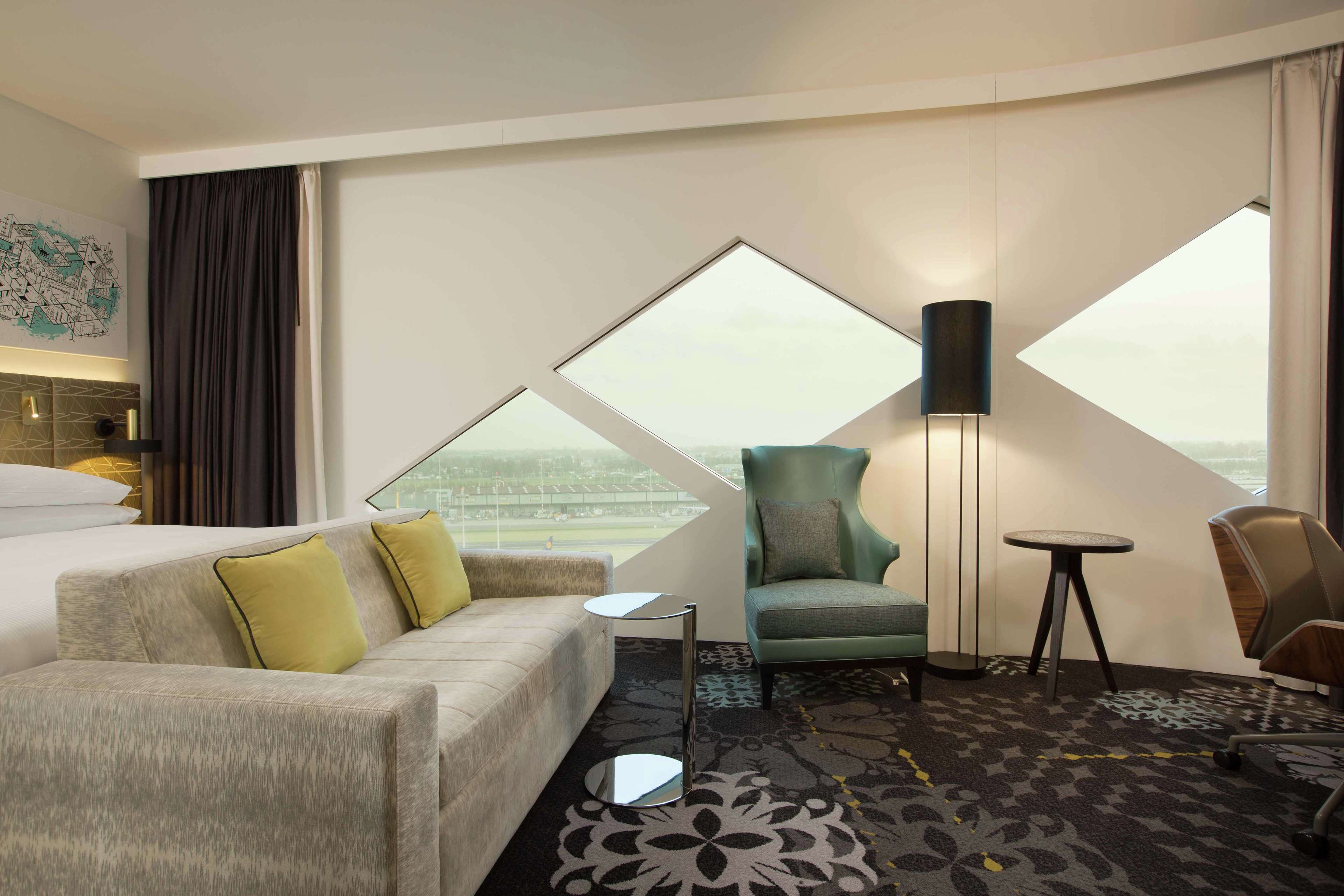 Hilton Amsterdam Airport Schiphol - Tap to explore photos