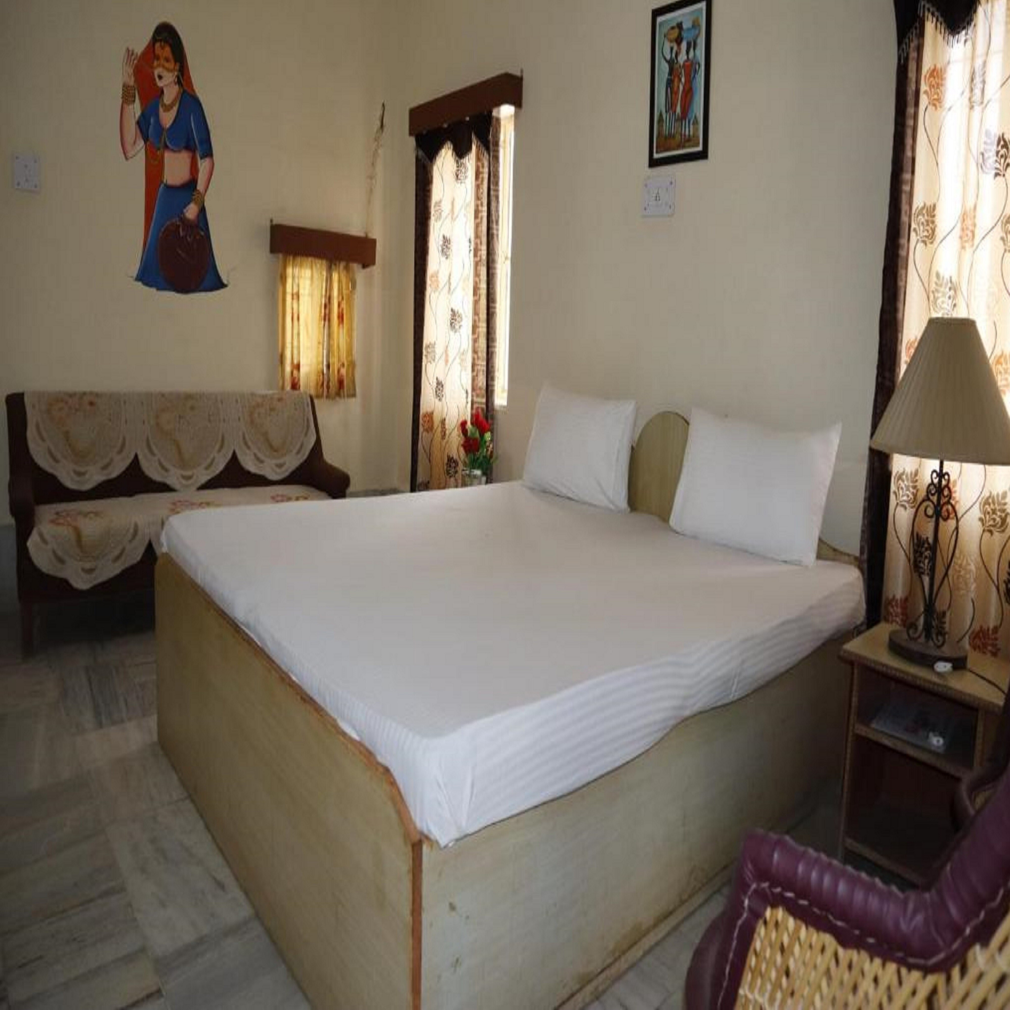Hotel Mandawa Inn - Tap to explore photos