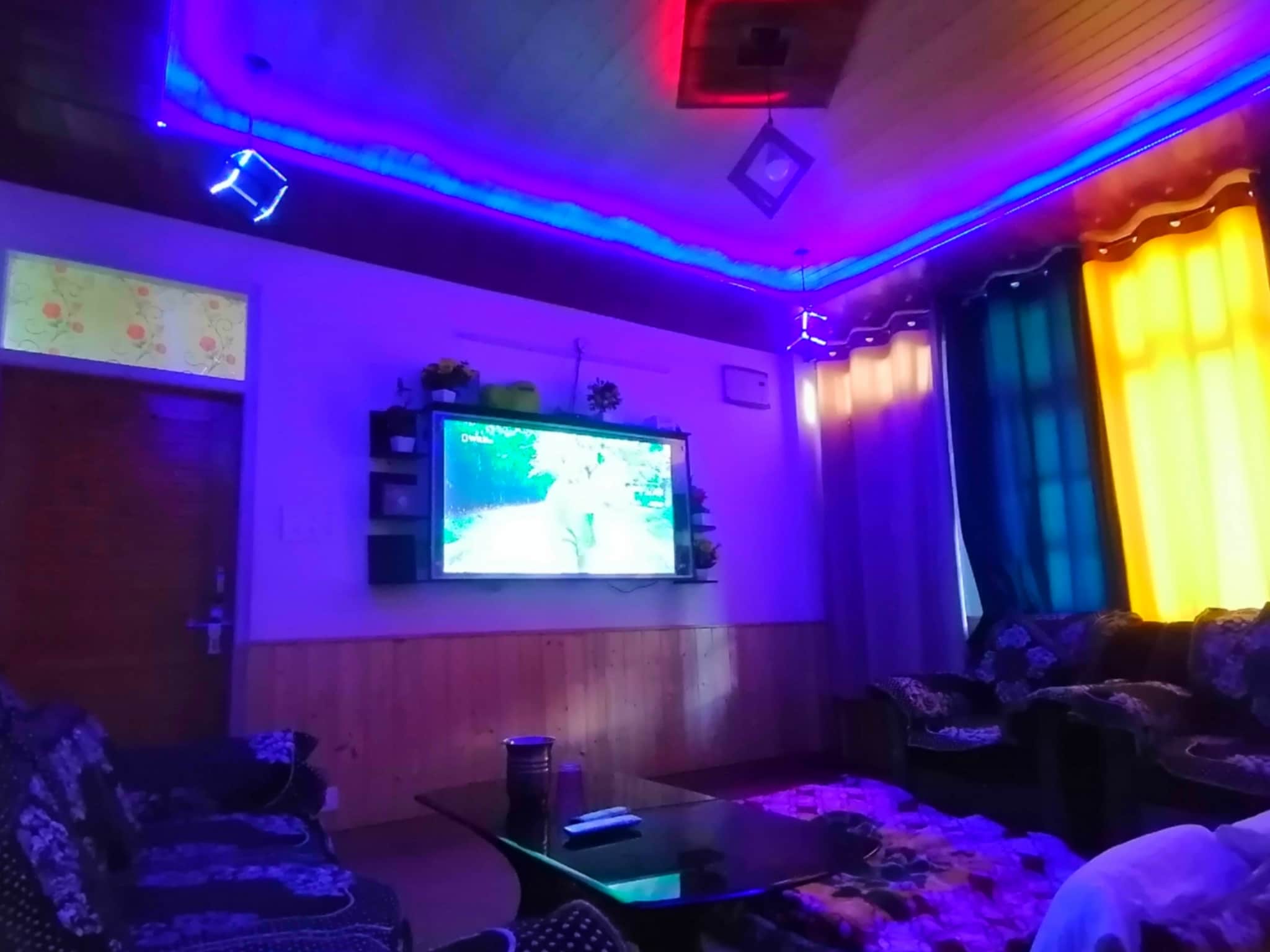Leela's Home stay Manali - Tap to explore photos