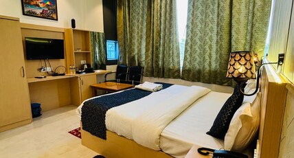 Ramay Palace - 400 mtr from Shri Ram Mandir Room Type - Premium Room